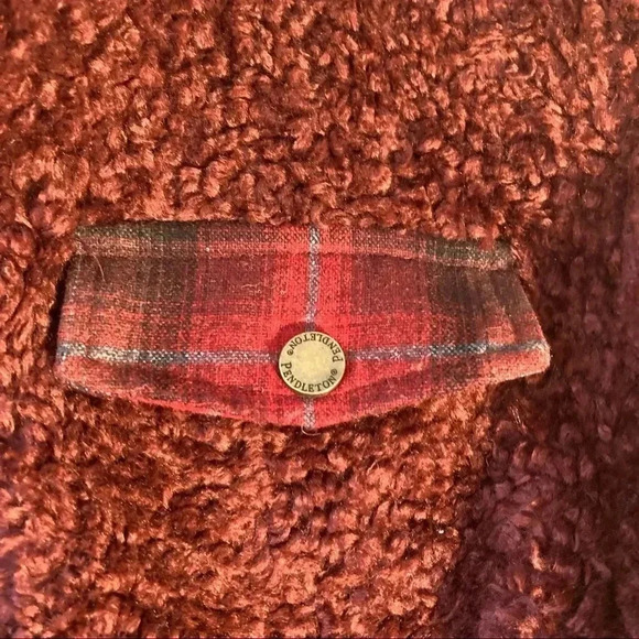 Pendleton Women's Fuzzy Jacket in Deep Burgundy - Picture 2 of 6